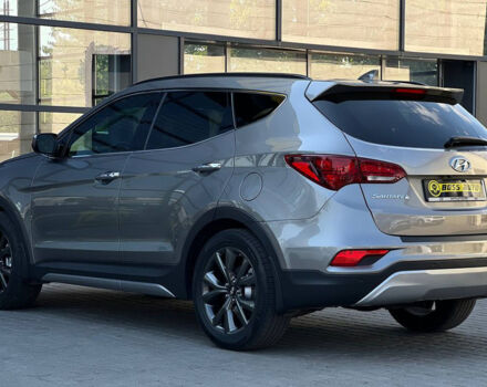 Серый Хендай Санта Фе, объемом двигателя 2 л и пробегом 157 тыс. км за 21000 $, фото 3 на Automoto.ua