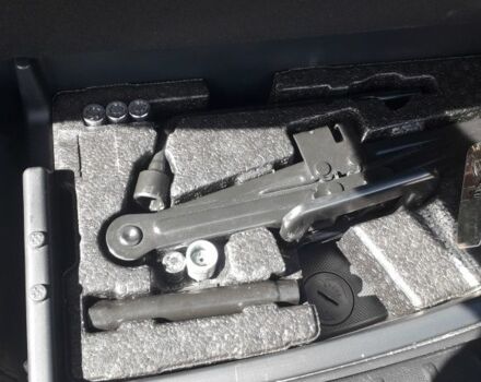 Серый Хендай Санта Фе, объемом двигателя 2.4 л и пробегом 160 тыс. км за 13000 $, фото 14 на Automoto.ua