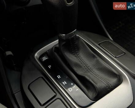 Серый Хендай Санта Фе, объемом двигателя 2.36 л и пробегом 110 тыс. км за 15500 $, фото 25 на Automoto.ua