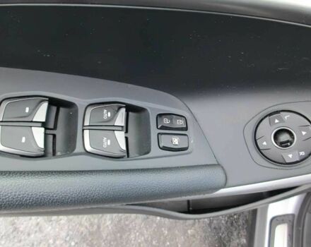 Серый Хендай Санта Фе, объемом двигателя 3.3 л и пробегом 78 тыс. км за 11100 $, фото 8 на Automoto.ua