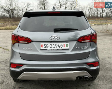 Серый Хендай Санта Фе, объемом двигателя 2.2 л и пробегом 131 тыс. км за 24000 $, фото 14 на Automoto.ua