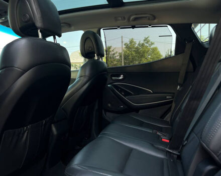 Серый Хендай Санта Фе, объемом двигателя 2 л и пробегом 157 тыс. км за 21000 $, фото 18 на Automoto.ua