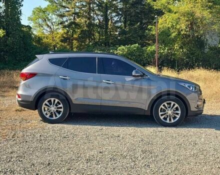 Серый Хендай Санта Фе, объемом двигателя 2 л и пробегом 54 тыс. км за 11700 $, фото 5 на Automoto.ua