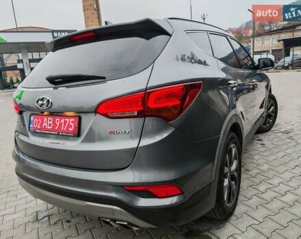 Сірий Хендай Санта Фе, об'ємом двигуна 2.2 л та пробігом 195 тис. км за 19500 $, фото 5 на Automoto.ua