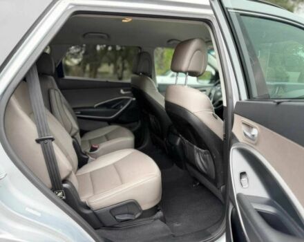 Серый Хендай Санта Фе, объемом двигателя 3.3 л и пробегом 73 тыс. км за 3400 $, фото 9 на Automoto.ua