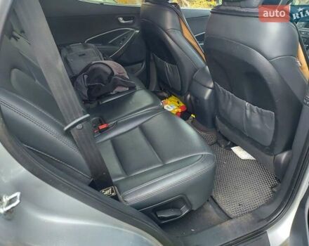 Серый Хендай Санта Фе, объемом двигателя 2.36 л и пробегом 110 тыс. км за 18000 $, фото 10 на Automoto.ua