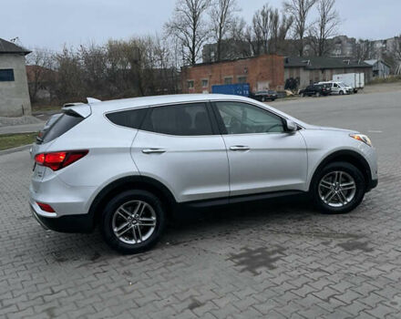 Серый Хендай Санта Фе, объемом двигателя 2.36 л и пробегом 116 тыс. км за 14600 $, фото 4 на Automoto.ua