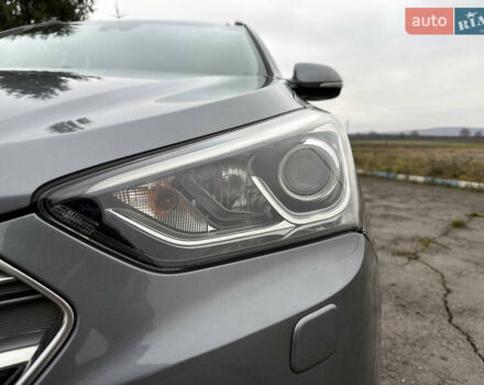 Серый Хендай Санта Фе, объемом двигателя 2.2 л и пробегом 131 тыс. км за 24000 $, фото 17 на Automoto.ua