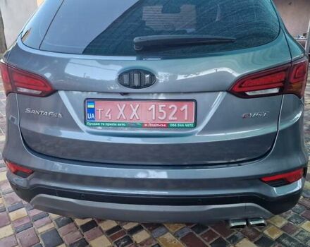 Серый Хендай Санта Фе, объемом двигателя 2 л и пробегом 182 тыс. км за 19900 $, фото 24 на Automoto.ua