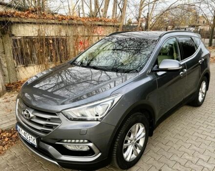 Серый Хендай Санта Фе, объемом двигателя 2 л и пробегом 168 тыс. км за 9800 $, фото 2 на Automoto.ua