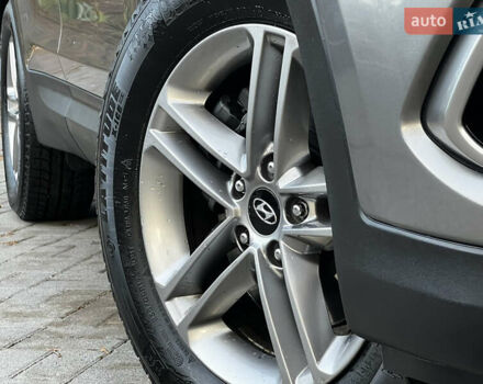 Серый Хендай Санта Фе, объемом двигателя 2.36 л и пробегом 147 тыс. км за 14700 $, фото 30 на Automoto.ua