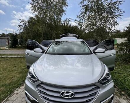 Сірий Хендай Санта Фе, об'ємом двигуна 2.36 л та пробігом 187 тис. км за 15600 $, фото 1 на Automoto.ua