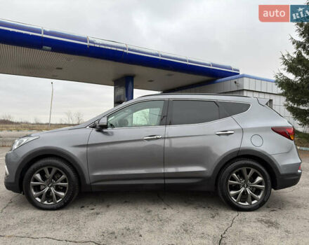 Серый Хендай Санта Фе, объемом двигателя 2.2 л и пробегом 131 тыс. км за 24000 $, фото 12 на Automoto.ua