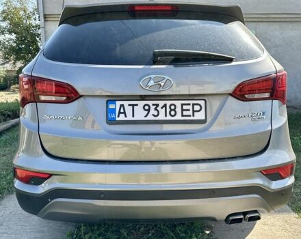 Серый Хендай Санта Фе, объемом двигателя 2 л и пробегом 104 тыс. км за 19400 $, фото 7 на Automoto.ua