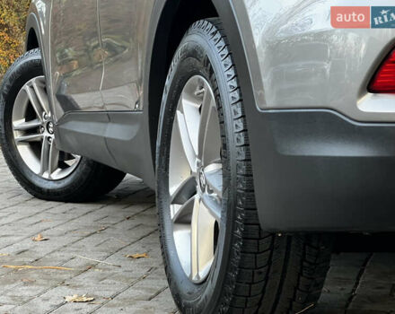 Серый Хендай Санта Фе, объемом двигателя 2.36 л и пробегом 147 тыс. км за 14700 $, фото 46 на Automoto.ua