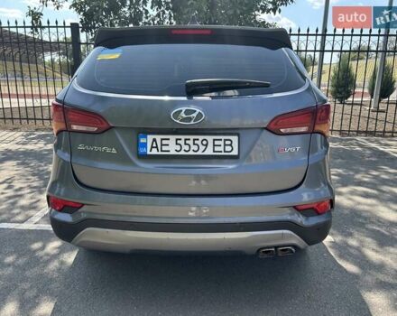 Серый Хендай Санта Фе, объемом двигателя 2.2 л и пробегом 223 тыс. км за 20250 $, фото 23 на Automoto.ua