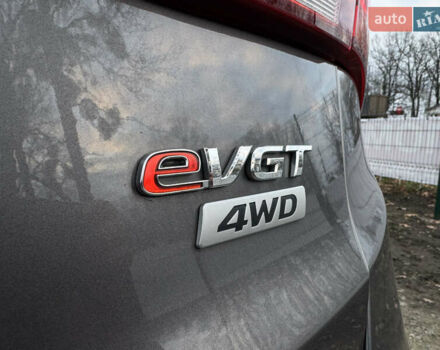 Серый Хендай Санта Фе, объемом двигателя 2 л и пробегом 137 тыс. км за 20500 $, фото 7 на Automoto.ua