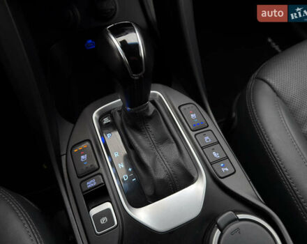 Серый Хендай Санта Фе, объемом двигателя 2.2 л и пробегом 131 тыс. км за 24000 $, фото 73 на Automoto.ua