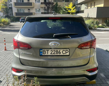 Серый Хендай Санта Фе, объемом двигателя 2.36 л и пробегом 145 тыс. км за 13500 $, фото 4 на Automoto.ua