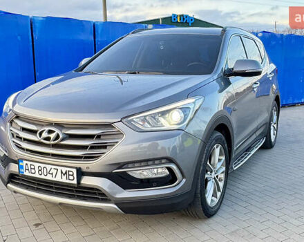 Серый Хендай Санта Фе, объемом двигателя 2 л и пробегом 214 тыс. км за 18700 $, фото 2 на Automoto.ua