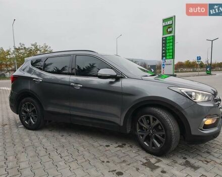 Сірий Хендай Санта Фе, об'ємом двигуна 2.2 л та пробігом 195 тис. км за 19500 $, фото 6 на Automoto.ua
