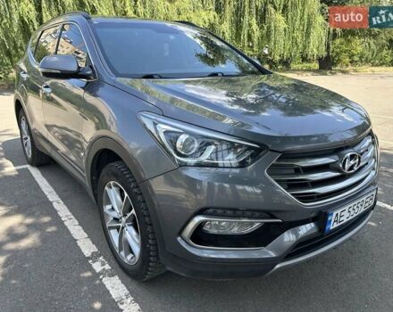 Серый Хендай Санта Фе, объемом двигателя 2.2 л и пробегом 223 тыс. км за 20250 $, фото 16 на Automoto.ua