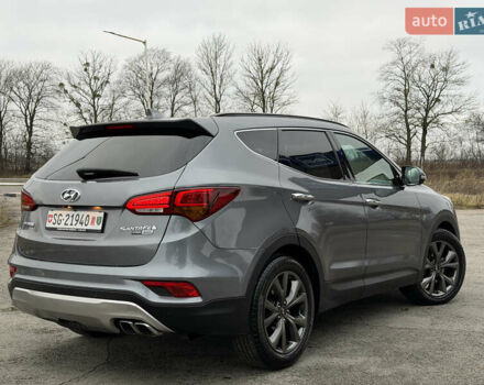 Серый Хендай Санта Фе, объемом двигателя 2.2 л и пробегом 131 тыс. км за 24000 $, фото 7 на Automoto.ua