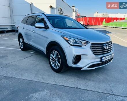Сірий Хендай Санта Фе, об'ємом двигуна 3.3 л та пробігом 176 тис. км за 15200 $, фото 2 на Automoto.ua