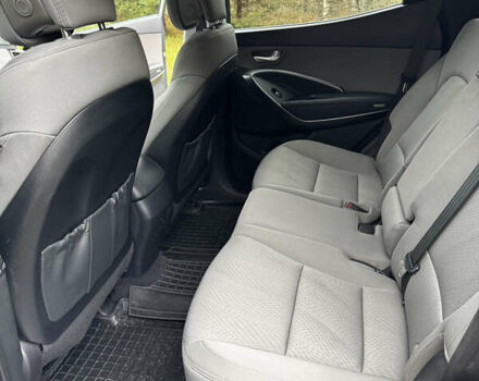 Серый Хендай Санта Фе, объемом двигателя 2.36 л и пробегом 133 тыс. км за 13800 $, фото 20 на Automoto.ua