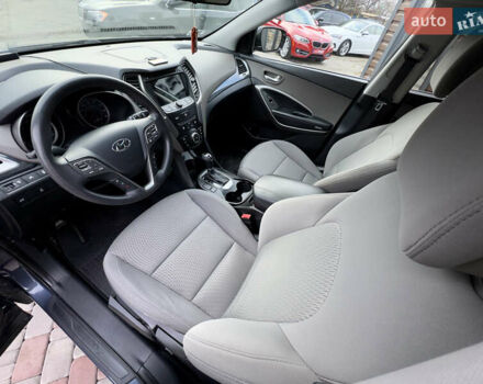 Серый Хендай Санта Фе, объемом двигателя 2.36 л и пробегом 110 тыс. км за 15500 $, фото 20 на Automoto.ua