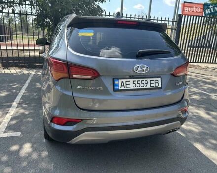 Серый Хендай Санта Фе, объемом двигателя 2.2 л и пробегом 223 тыс. км за 20250 $, фото 24 на Automoto.ua