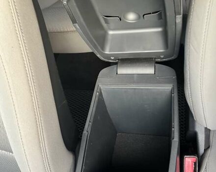 Сірий Хендай Санта Фе, об'ємом двигуна 2.36 л та пробігом 156 тис. км за 16200 $, фото 27 на Automoto.ua