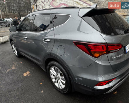 Сірий Хендай Санта Фе, об'ємом двигуна 2.2 л та пробігом 51 тис. км за 25200 $, фото 4 на Automoto.ua