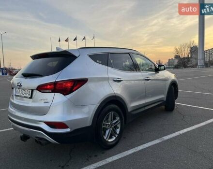 Серый Хендай Санта Фе, объемом двигателя 2.4 л и пробегом 137 тыс. км за 16200 $, фото 7 на Automoto.ua