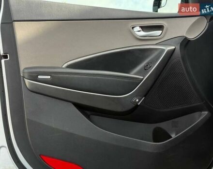 Серый Хендай Санта Фе, объемом двигателя 2.36 л и пробегом 123 тыс. км за 16900 $, фото 20 на Automoto.ua