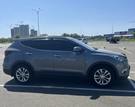 Серый Хендай Санта Фе, объемом двигателя 2.2 л и пробегом 178 тыс. км за 20900 $, фото 1 на Automoto.ua