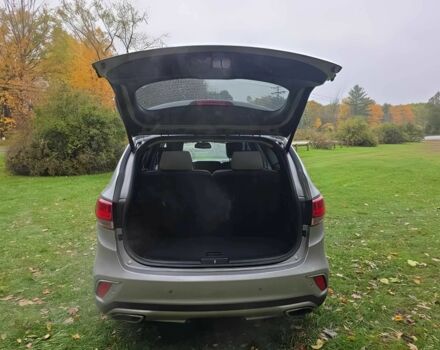 Сірий Хендай Санта Фе, об'ємом двигуна 3.3 л та пробігом 70 тис. км за 3400 $, фото 12 на Automoto.ua