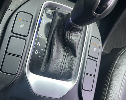 Сірий Хендай Санта Фе, об'ємом двигуна 2 л та пробігом 78 тис. км за 21700 $, фото 12 на Automoto.ua