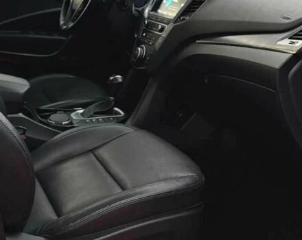 Серый Хендай Санта Фе, объемом двигателя 2.2 л и пробегом 103 тыс. км за 8700 $, фото 18 на Automoto.ua