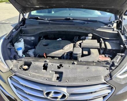 Серый Хендай Санта Фе, объемом двигателя 2.4 л и пробегом 102 тыс. км за 9700 $, фото 8 на Automoto.ua