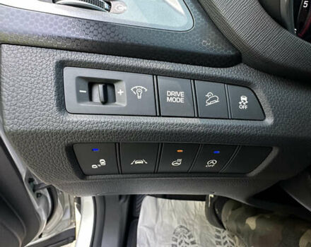 Серый Хендай Санта Фе, объемом двигателя 2 л и пробегом 150 тыс. км за 21899 $, фото 23 на Automoto.ua