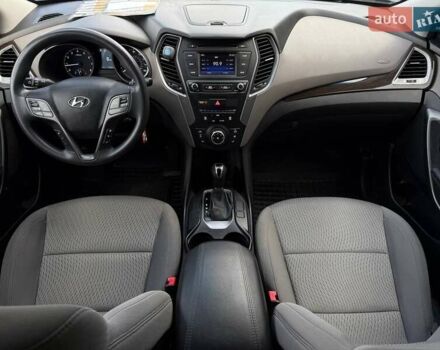 Серый Хендай Санта Фе, объемом двигателя 2.36 л и пробегом 123 тыс. км за 16900 $, фото 49 на Automoto.ua