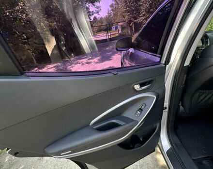 Серый Хендай Санта Фе, объемом двигателя 2 л и пробегом 150 тыс. км за 21899 $, фото 44 на Automoto.ua