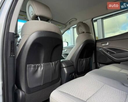 Серый Хендай Санта Фе, объемом двигателя 2.36 л и пробегом 123 тыс. км за 16900 $, фото 48 на Automoto.ua