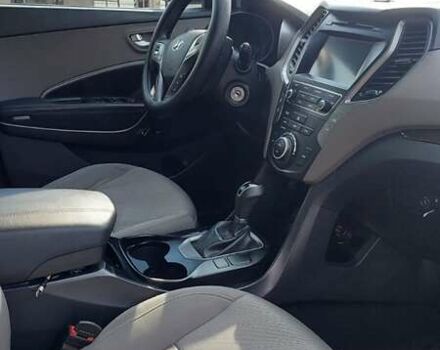 Сірий Хендай Санта Фе, об'ємом двигуна 2.36 л та пробігом 132 тис. км за 14500 $, фото 12 на Automoto.ua