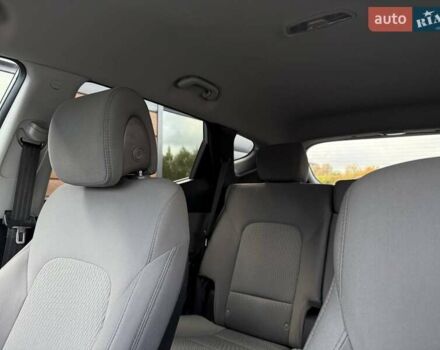 Серый Хендай Санта Фе, объемом двигателя 2.36 л и пробегом 123 тыс. км за 16900 $, фото 41 на Automoto.ua