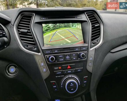 Серый Хендай Санта Фе, объемом двигателя 2 л и пробегом 187 тыс. км за 21555 $, фото 23 на Automoto.ua