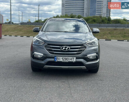 Серый Хендай Санта Фе, объемом двигателя 2.2 л и пробегом 230 тыс. км за 21500 $, фото 1 на Automoto.ua