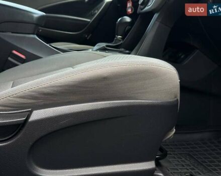 Серый Хендай Санта Фе, объемом двигателя 2.36 л и пробегом 123 тыс. км за 16900 $, фото 62 на Automoto.ua