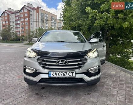 Серый Хендай Санта Фе, объемом двигателя 2.4 л и пробегом 144 тыс. км за 15000 $, фото 9 на Automoto.ua